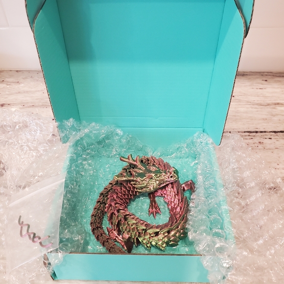 Viral fidget dragon , great holiday toy - Picture 3 of 4